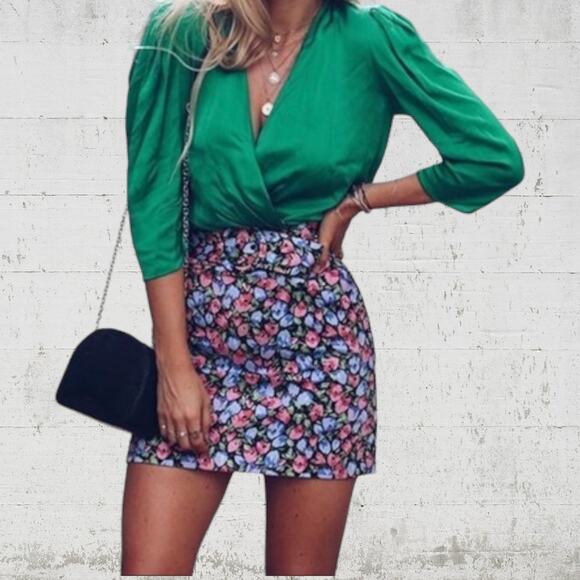 Zara Black Pink Pastel Floral Belted High Waisted Cottage Mini Skirt Size Small - Picture 2 of 8